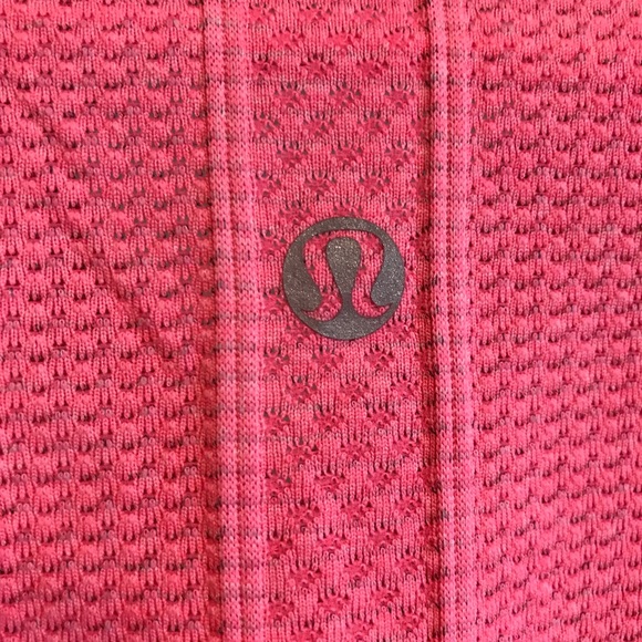 Lululemon - Picture 5 of 6